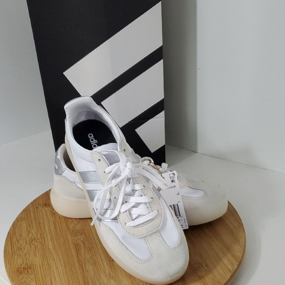 Adidas Barreda Decode Women's Tennis Shoes Size 7.5 White Silver NIB